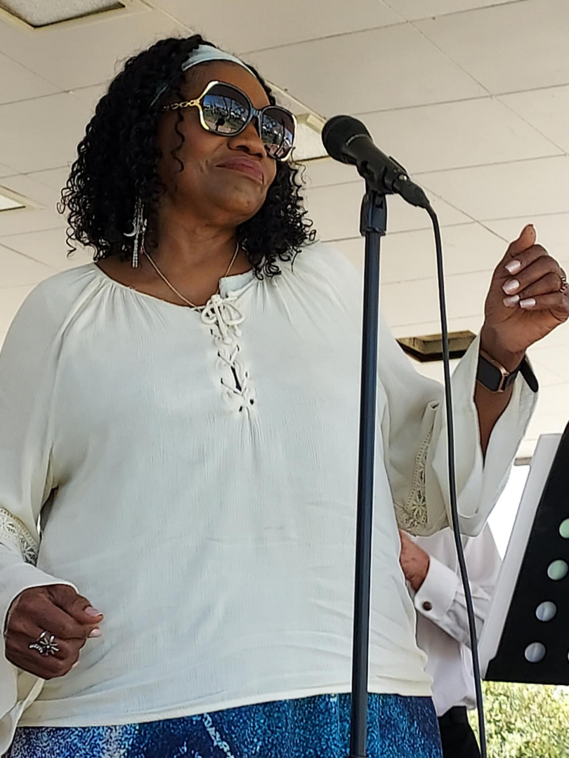 Momma Soul Cat Sings